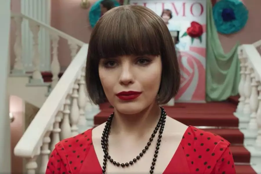 Czerwona królowa - galeria zdjęć - filmweb
