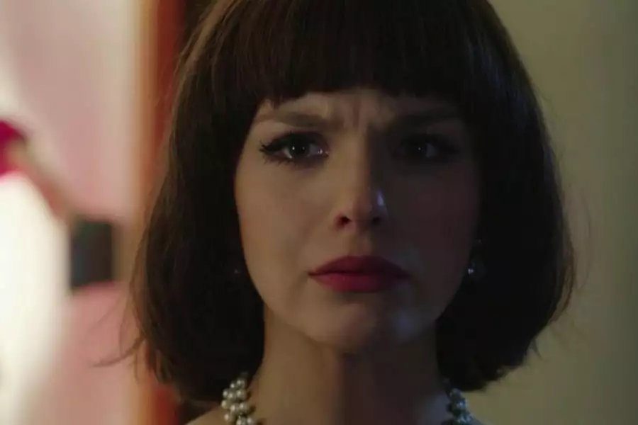 Czerwona królowa - galeria zdjęć - filmweb
