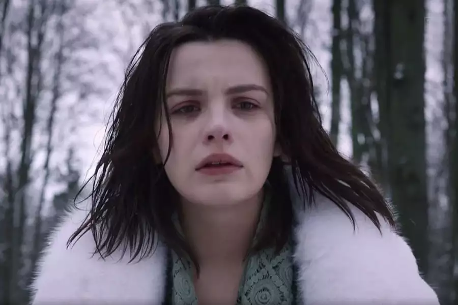 Czerwona królowa - galeria zdjęć - filmweb