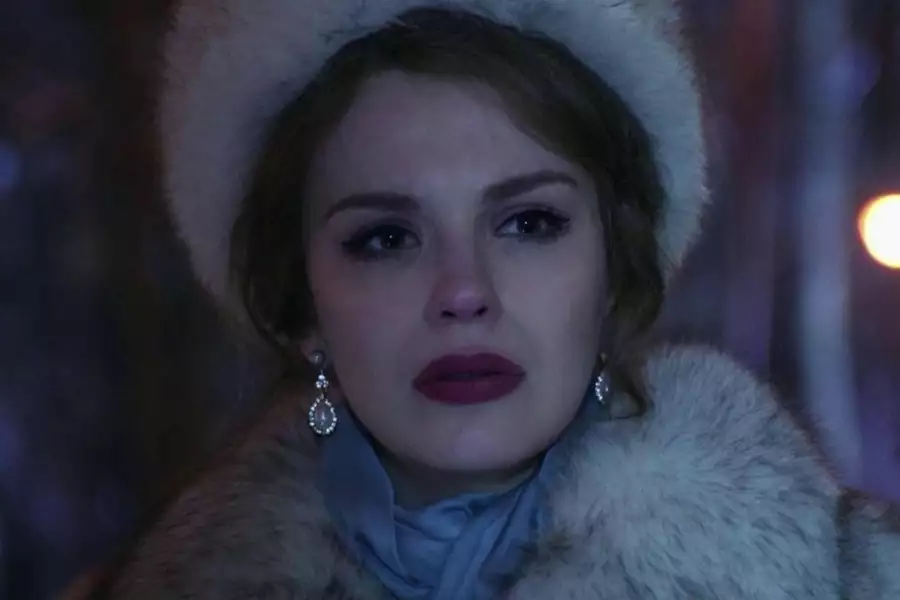 Czerwona królowa - galeria zdjęć - filmweb