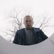 Beezel - galeria zdjęć - filmweb