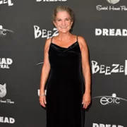 Beezel - galeria zdjęć - filmweb