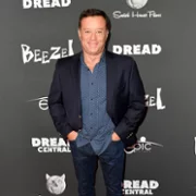 Beezel - galeria zdjęć - filmweb