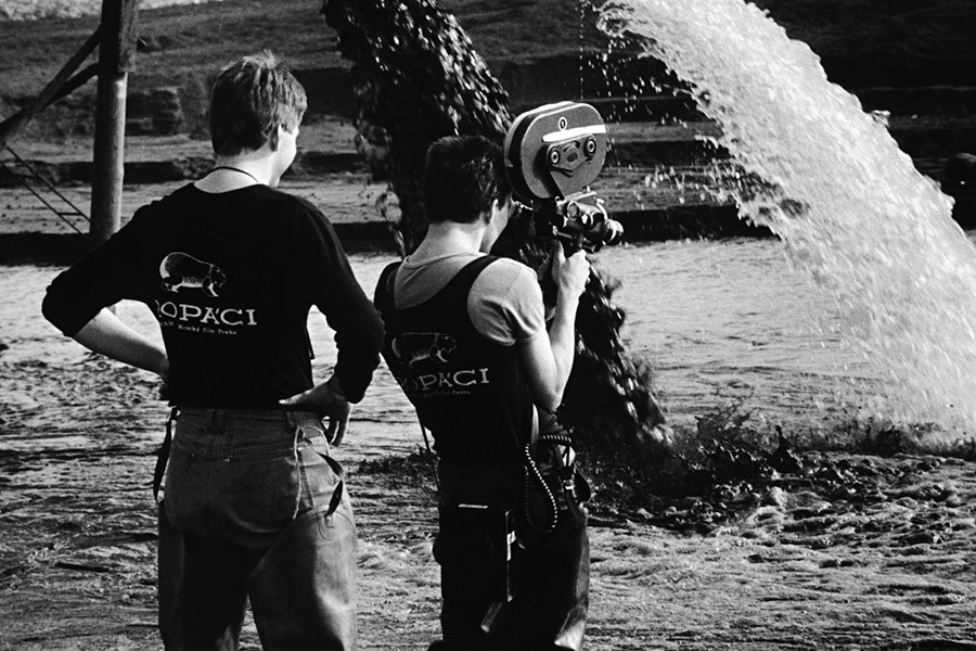 Setka ropy i plastik na zagrychę (recenzja filmu Ropojady)