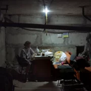 Myrni liudy - galeria zdjęć - filmweb
