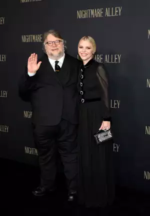 Zaułek koszmar&oacute;w - galeria zdjęć - filmweb