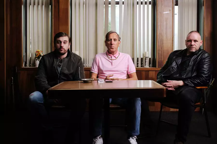 Brutal - galeria zdjęć - filmweb