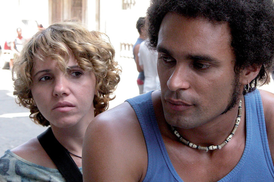 Serenada o bogactwie (recenzja filmu Habana Blues)