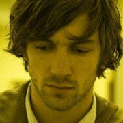 Niezasłane łóżka - galeria zdjęć - filmweb