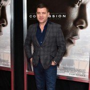Concussion - galeria zdjęć - filmweb