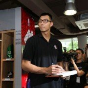 Shen Qi - galeria zdjęć - filmweb