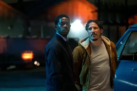 Snowfall - galeria zdjęć - filmweb