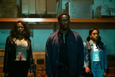 Snowfall - galeria zdjęć - filmweb