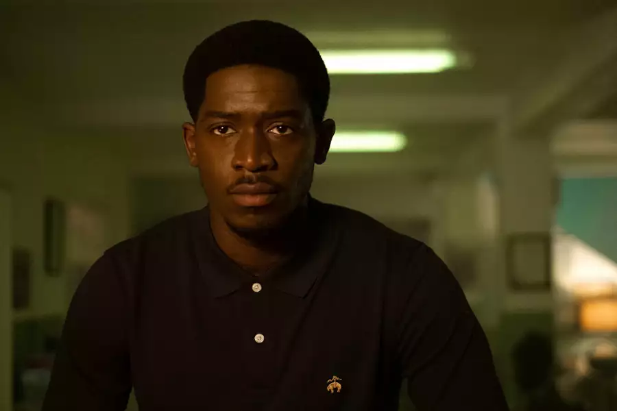 Snowfall - galeria zdjęć - filmweb