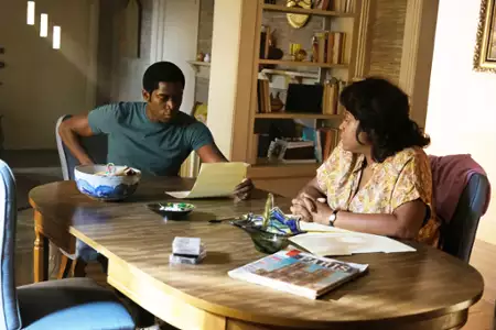 Snowfall - galeria zdjęć - filmweb