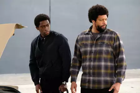 Snowfall - galeria zdjęć - filmweb