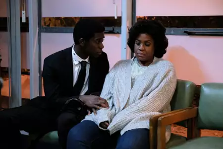 Snowfall - galeria zdjęć - filmweb