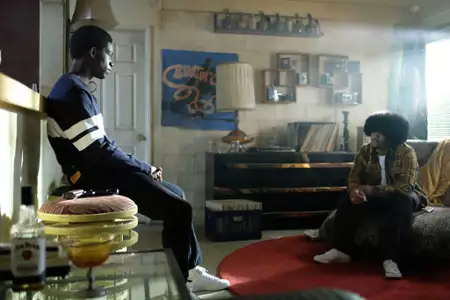 Snowfall - galeria zdjęć - filmweb