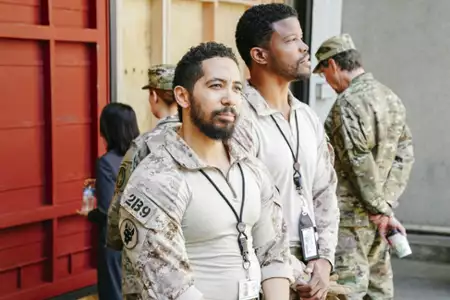 Seal Team - galeria zdjęć - filmweb