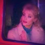Funny Woman - galeria zdjęć
