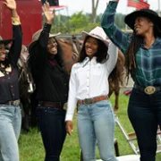 Beyond Black Beauty - galeria zdjęć - filmweb