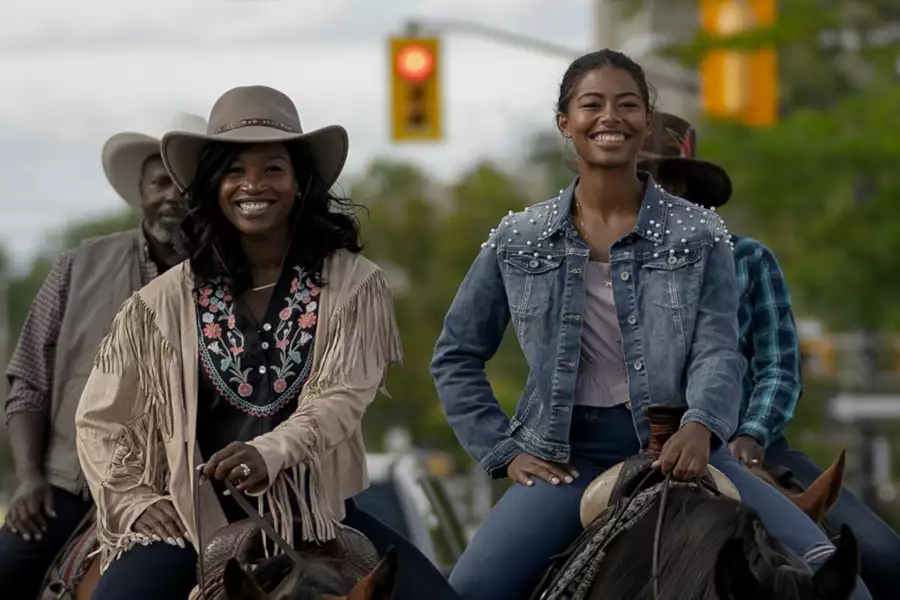 Beyond Black Beauty - galeria zdjęć - filmweb