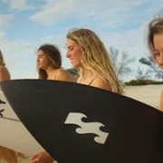 Surf Girls Hawai'i - galeria zdjęć - filmweb