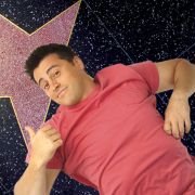 Joey - galeria zdjęć - filmweb