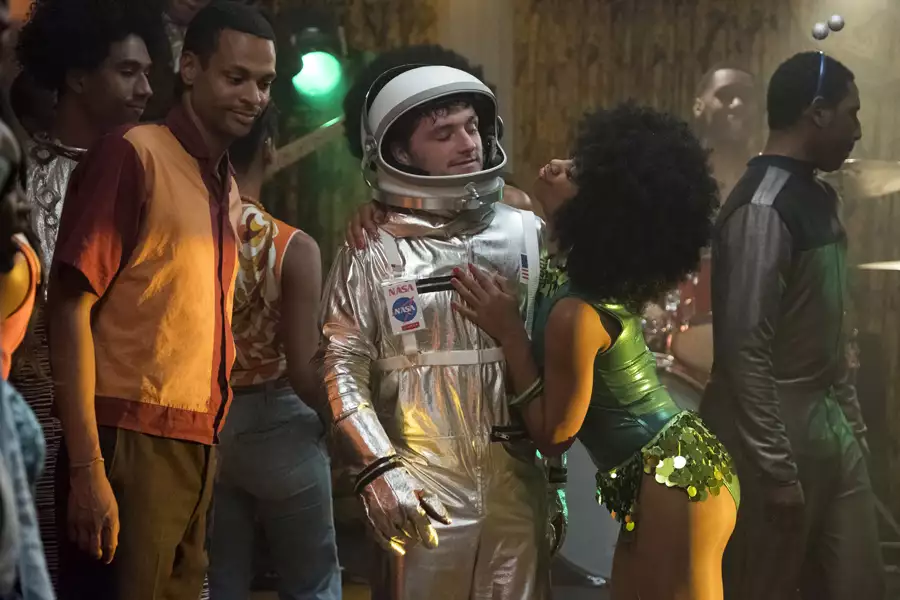 Future Man - galeria zdjęć - filmweb