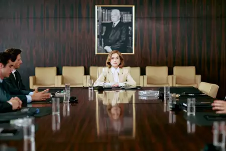 Najbogatsza kobieta świata - galeria zdjęć - filmweb