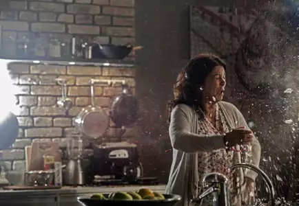 Everly - galeria zdjęć - filmweb