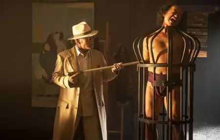 Everly - galeria zdjęć - filmweb