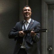Everly - galeria zdjęć - filmweb