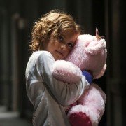 Everly - galeria zdjęć - filmweb