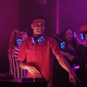 Dave - galeria zdjęć - filmweb