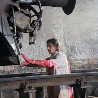 Mężczyzna &quot;R is for Removed&quot;