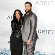 Adrift - galeria zdjęć - filmweb