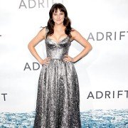 Adrift - galeria zdjęć - filmweb