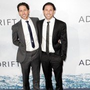 Adrift - galeria zdjęć - filmweb
