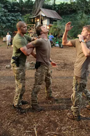 Last Resort - galeria zdjęć - filmweb