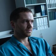 Safe Inside - galeria zdjęć - filmweb