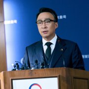 Sung-min Lee w Dam ci lekcję