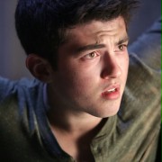 Młody Derek Hale