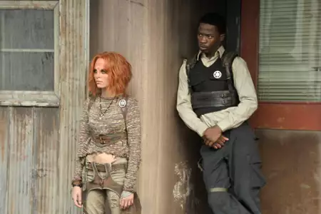 Defiance - galeria zdjęć - filmweb