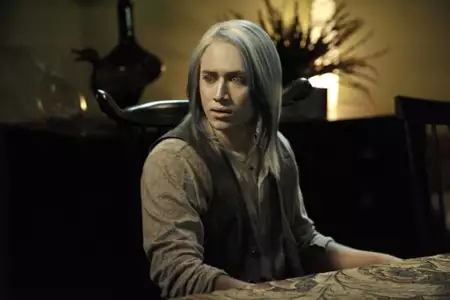 Defiance - galeria zdjęć - filmweb