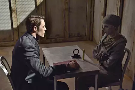 Defiance - galeria zdjęć - filmweb