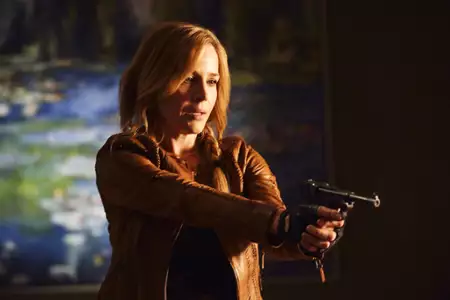 Defiance - galeria zdjęć - filmweb