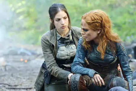 Defiance - galeria zdjęć - filmweb