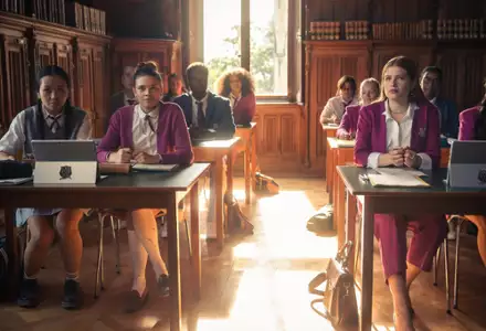 Maxton Hall - Dwa światy - galeria zdjęć - filmweb