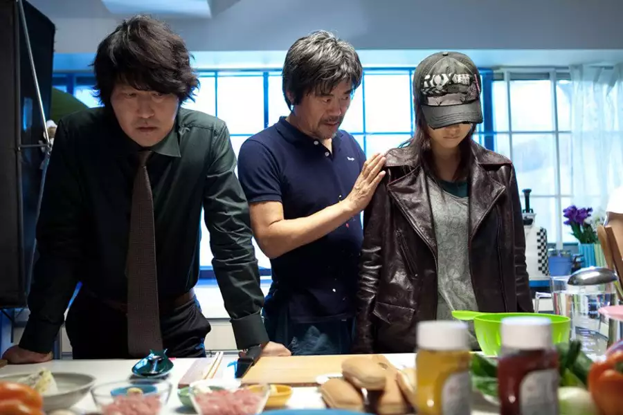 Poo-reun-so-geum - galeria zdjęć - filmweb